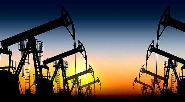 Orta Doğu'da, yirminci yüzyılda geniş petrol rezervlerinin keşfedilmesi bölgeyi küresel bir enerji merkezine dönüştürmüştür.