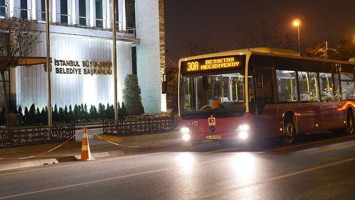 İmamoğlu, İstanbul'da Alınacak Koronavirüs Önlemlerini Açıkladı: '24 Saat Ulaşım Hizmetine Ara Verilecek'