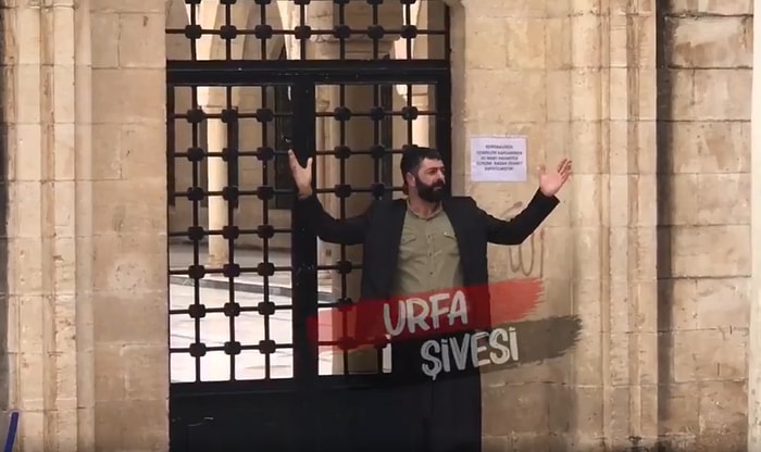 Şanlıurfa’da Zorla Camiye Girip Cuma Namazı Kılmaya Çalışan Vatandaş: 'Ben Evde Ölmeyecek miyim?'