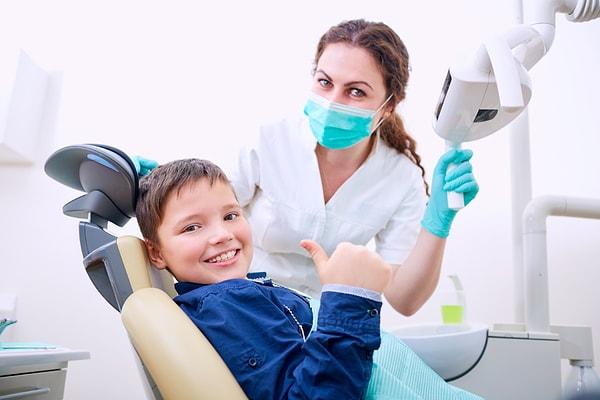 Küçük yaştan itibaren diş hekimine gitmeyi alışkanlık haline getirin.