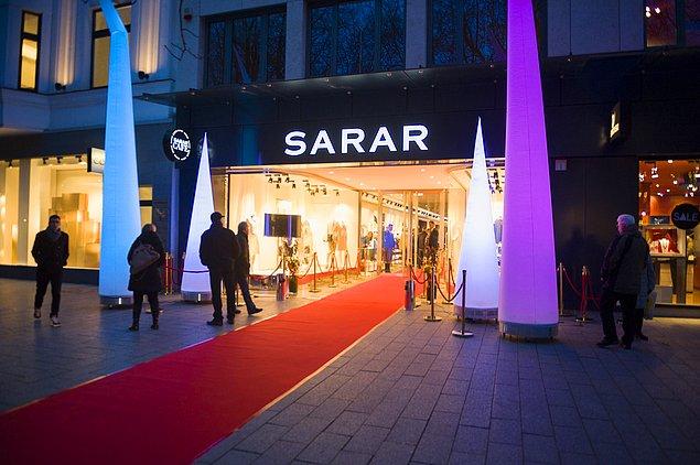 Ünlü giyim markası Sarar da bu şirketlerin arasına katıldı ve faaliyetlerine ara verme kararı aldı.