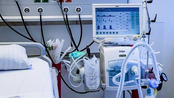 İstanbul'daki hastanelere ek cihazlar gönderildi