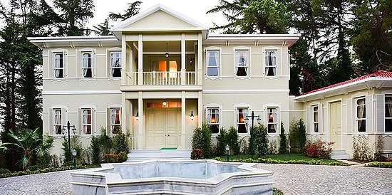 Lüks Villanı Dekore Et Sana Karantina Eşofmanı Önerelim