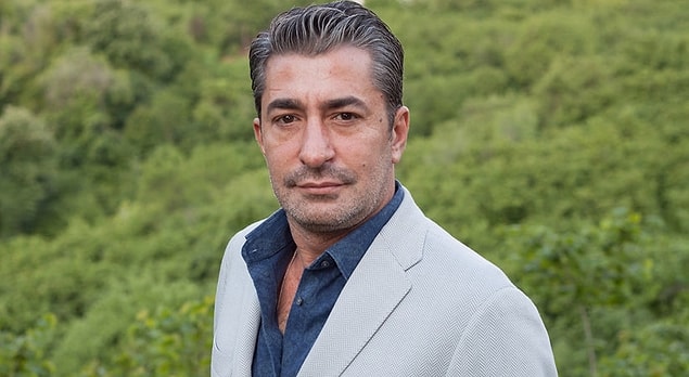 Bu hakaret dolu mesajların ardından birçok sosyal medya kullanıcısı da Erkan Petekkaya'ya tepki gösterirken; Petekkaya'nın hesabı donduruldu.
