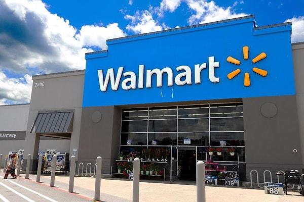 1. ABD'deki Walmart marketler zinciri daha küçük şirketlerin giderini artırıp rekabeti azaltmak amacıyla meclise asgari maaşı yükseltmesi için destek verir.