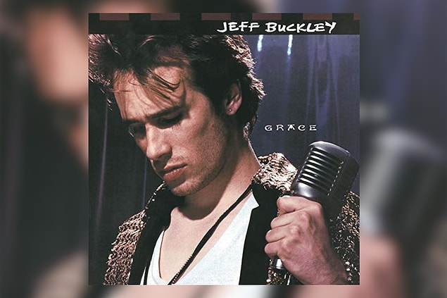 6. Müzisyen baba Tim Buckley'nin müzisyen oğlu... Aslına bakarsanız 'Coffee smell and lilac skin' olarak bildiğimiz o kadife ses Jeff Buckley 1997'den beri aramızda yok.