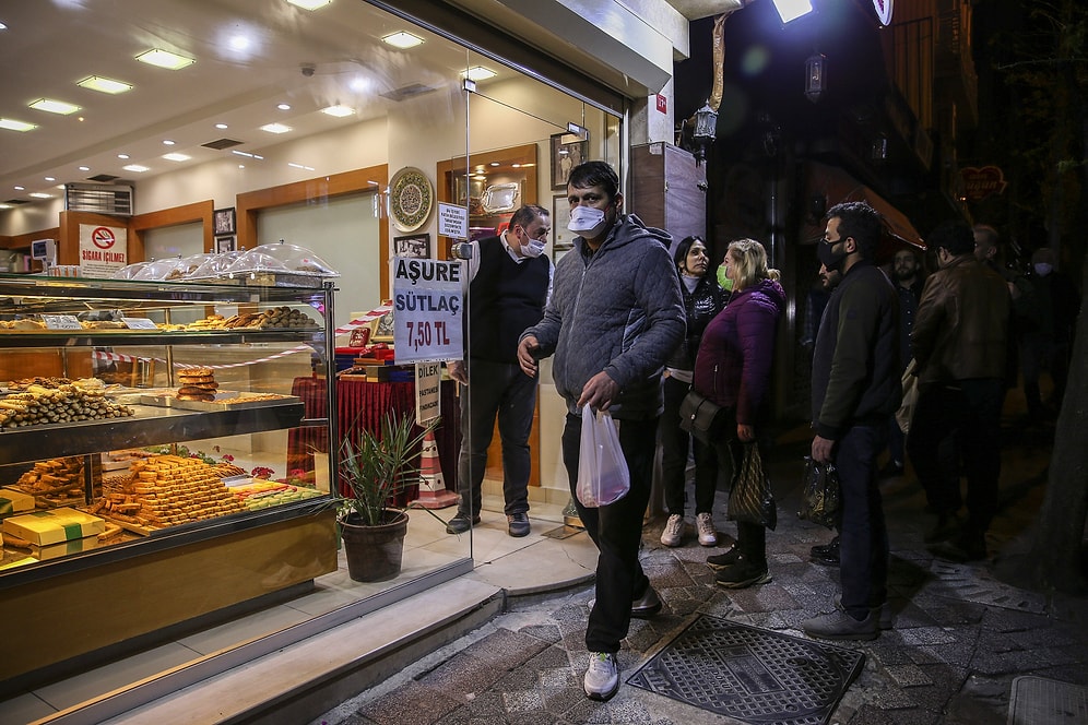 Bilim Kurulu Üyesi: 'Sokaklara Taşılmasının Önümüzdeki Günlerde Bedeli Olacak'