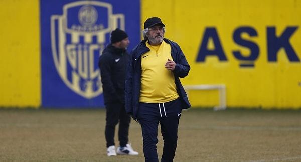 14. MKE Ankaragücü Teknik Direktörü Mustafa Reşit Akçay, koronaviürüsün futbolun heyecanını kaybettirdiğini söyledi.