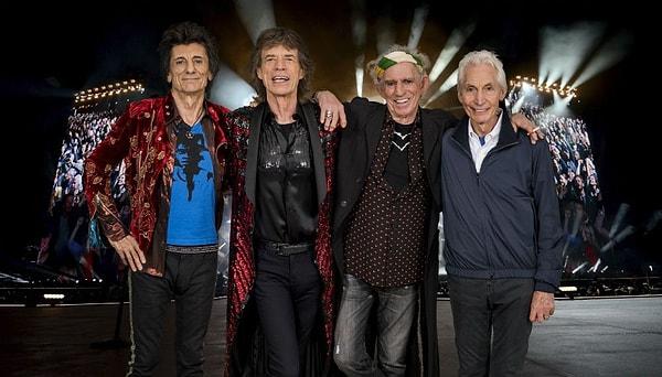Cumartesi’yi pazara bağlayan gece TSİ 03.00’ten itibaren Rolling Stones ve diğer müzik yıldızları sahne alacak.
