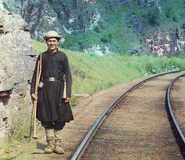 16. Стрелочник на железной дороге