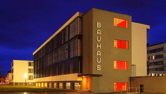 'Bauhaus Sanat Akımı', modernleşmeyi esas alan bir akım olarak ortaya çıktı.
