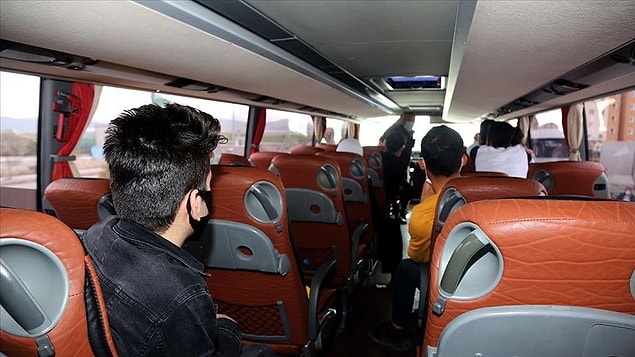 Sahte seyahat belgeleriyle otobüsle Van'a gelen 22 kişi yakalandı
