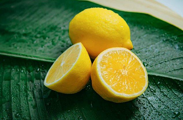 3. Limon suyu ile tırnaklarınızı beyazlatın.