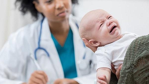 Çocuk doktorum bana her üç saatte bir bebeğimi emzirmemi söyledi. Kafam karıştı çünkü bazen 1 saat emiyor. Bu süreyi emzirmenin başından mı sonundan mı hesaplayacağım?