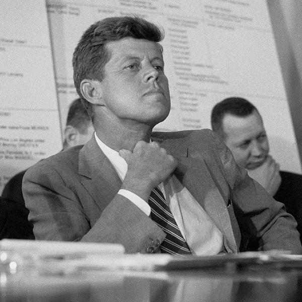 John F. Kennedy ile sevgiliydin!