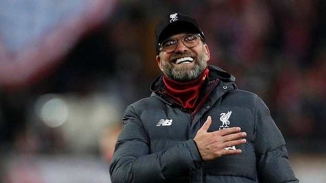 10. Premier Lig yönetimi, devlet kısıtlamaları izin verdiği takdirde kalan maçları tamamlamayı planladıklarını açıkladı.