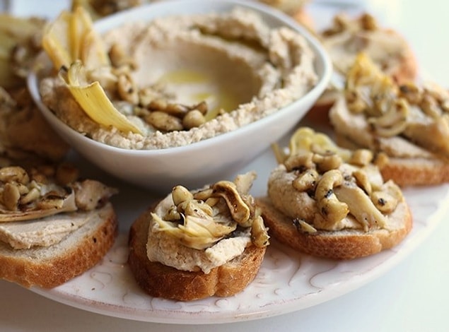 6. Ekmek üstünde lezzet şöleni: Enginarlı Bruschetta