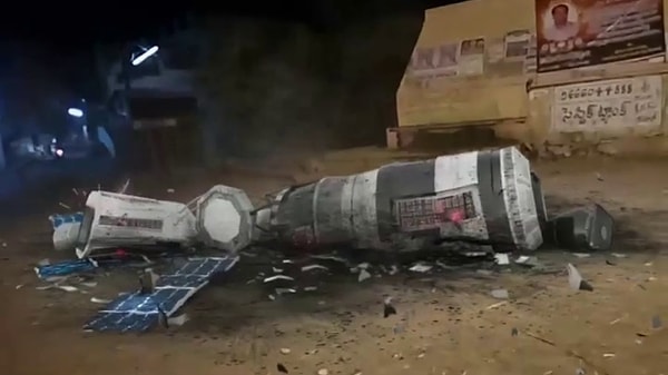 Через 30 лет все наши спутники в космосе начнут падать на Землю.