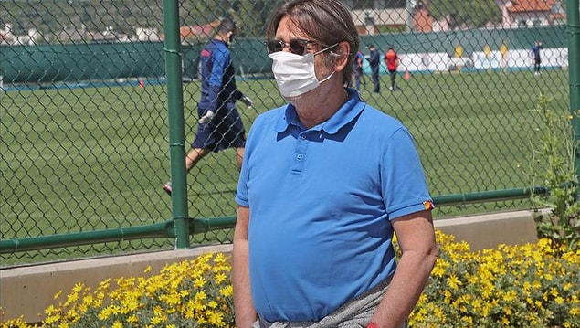 3. Göztepe Kulübü; futbolcular, teknik heyet ve yöneticilere yapılan koronavirüs testlerinin tamamının negatif çıktığını açıkladı.