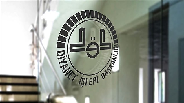 Kararın geri alındığı açıklamada "İlgili "65 yaş üstü vatandaşlarımız konulu yazı görülen lüzum üzerine iptal edilmiştir" denildi.