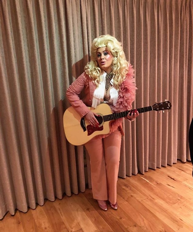 "Adele ve ben bu yolculuğa başladığımızda hedefimiz asla incecik bir vücut değildi. Özellikle hamilelikten ve ameliyattan sonra amacımız onu daha sağlıklı bir hale getirmek oldu hep."