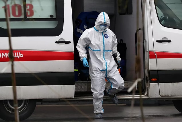 Rus yetkililer bu üç doktorun yaşadığı benzer olayla ilgili soruşturma yapıyorlar ve ne olduğuna dair henüz herhangi bir veri bulunmuyor.