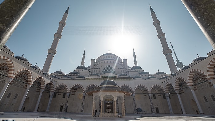 Diyanet İşleri Başkanı: '12 Haziran'da Cami Avlularında Namaz Kılmaya Başlıyoruz'