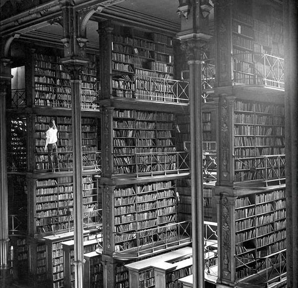 3. Dünyanın en eski kütüphanelerinden bir tanesi: