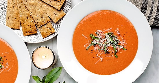 Kremalı Domates Çorbası Tarifi: Lezzeti Sizi Çok Şaşırtacak Olan Kremalı Domates Çorbası Nasıl Yapılır?