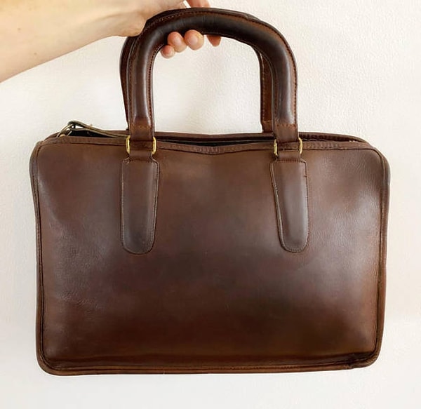 16. «Я почистил сумку 1960-х годов. Доказательство, что винтажная одежда намного крепче, чем современные вещи».