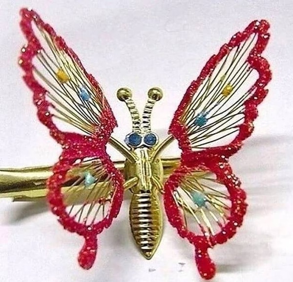 9. "Почему такие заколки больше не делают?!"