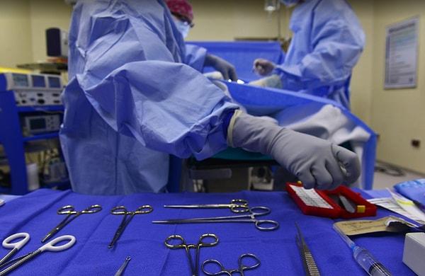 1. Cerrahi operasyon, anestezinin icadından önce yapılmaya başlanmıştır.