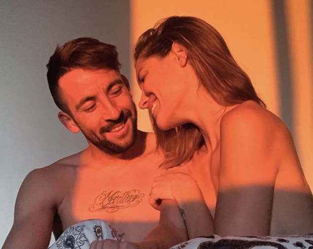 Sonrasında ise ikili aralarındaki sorunları çözerek yollarına devam ettiler.