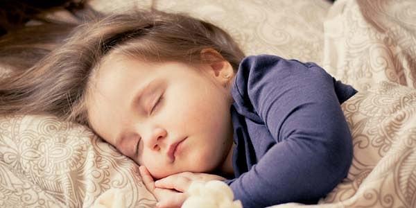 Umarız bebekler gibi keyifle uyuyabileceğiniz yatak takımını listemizde bulmuşsunuzdur.