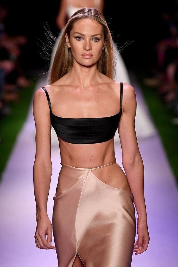 Candice Swanepoel 55 cm'lik beliyle moda dünyasındaki en ince bele sahip modellerden biri.