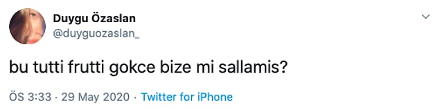 Sunny side up ego çıkışından sonra Twitter hesabı açan Duygu Özaslan da tepkisi bu şekilde gösterdi: