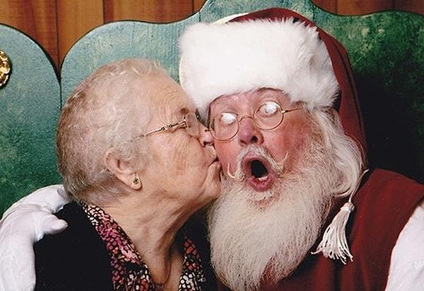 9. "92 yaşındaki büyük annem daha önce hiç Noel Baba'yı görmediğini söyledi. Bu yüzden, bu yılki yılbaşı planımızı biraz değiştirmiş olduk."