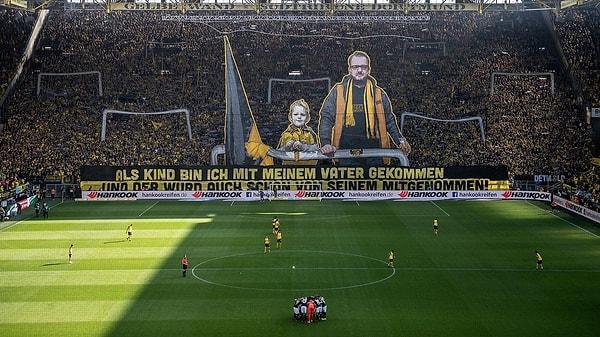 3. Signal Iduna Park (Borussia Dortmund)