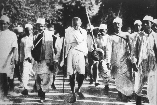 Gandi'nin Tuz Yürüyüşü