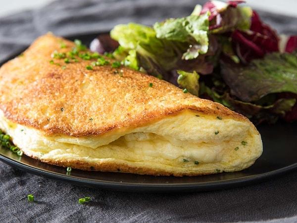 8. Aynı tariflerden sıkılanlar için: Kabarık omlet