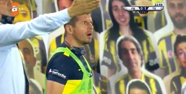 24. dakikada Sörloth'la tartışan Emre Belözoğlu, 1 dakika içinde gördüğü iki sarı kartla oyundan atıldı.