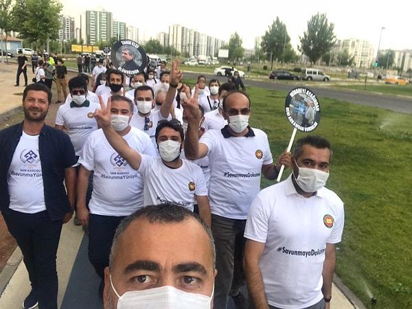 Diyarbakır Barosu üyeleri de Ankara'ya doğru yürüyüşe geçti.
