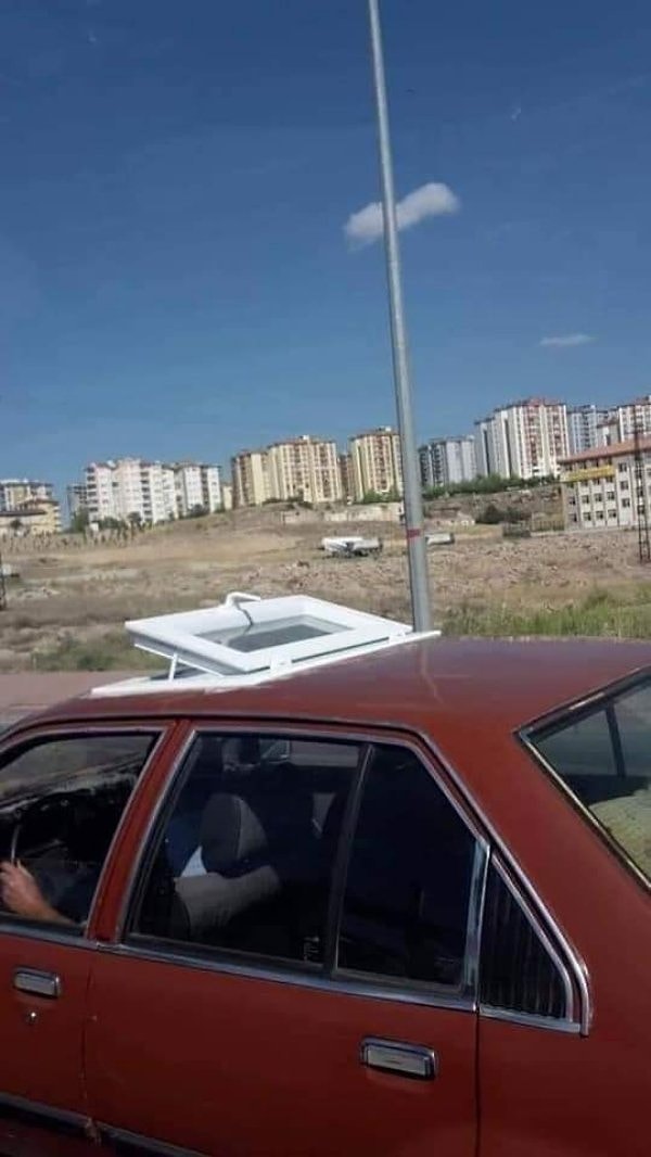 10. Когда очень хотелось люк в машине