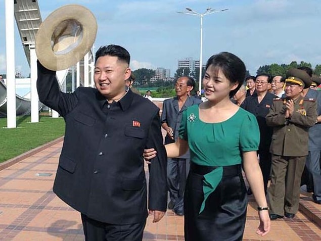 Kim Yo-Jong açıklamasında: "Alçaklar ve melez köpekler" ifadelerini kullandı.