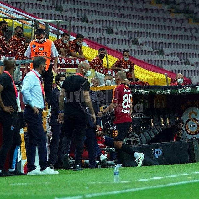 Sofiane Feghouli, Süper Lig kariyerindeki iki kırmızı kartı da Trabzonspor maçlarında gördü.