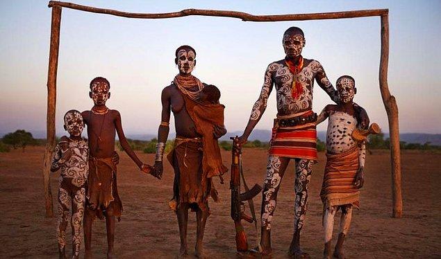 7. Karo İnsanlar - Etiyopya