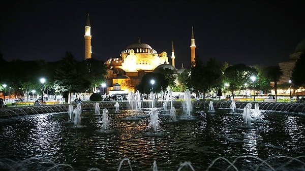 Ayasofya’nın boşluğu nasıl dolacak?