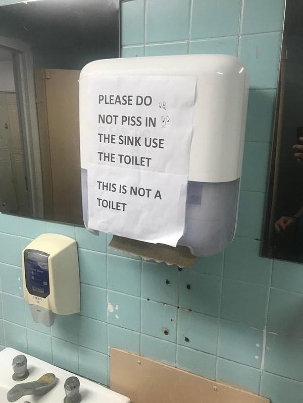 17. 'Lavaboya tuvaletinizi yapmayın' uyarısı asmak zorunda kalan işletme