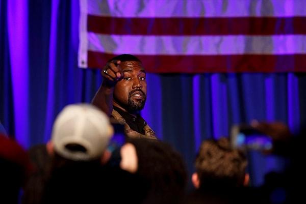 Sahneye önce bir grup genç kadını davet eden Kanye West, onların eğitim eşitsizliği ve polis şiddeti gibi konular hakkındaki fikirlerini dile getirmesine izin verdi. Ardından mikrofonu alan West, yaşadığı opioid bağımlılığı ve aile ilişkilerinin yanı sıra, ırkçılık tartışmalarından kürtaja kadar pek çok konuya değindi.