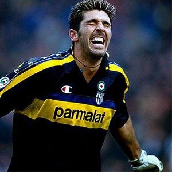 8. Buffon, Parma altyapısına ilk girdiğinde orta saha oyuncusuydu.